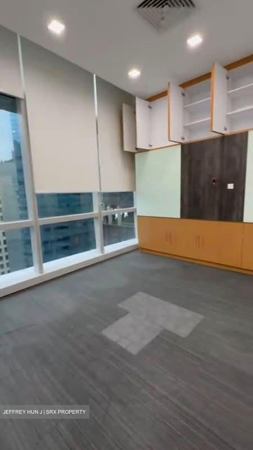 Sbf Center (D1), Office #606800941